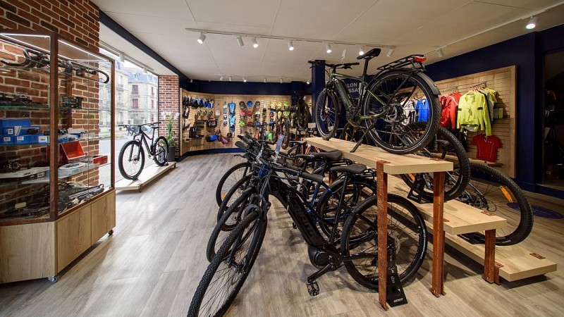 Giant City Bar-le-Duc