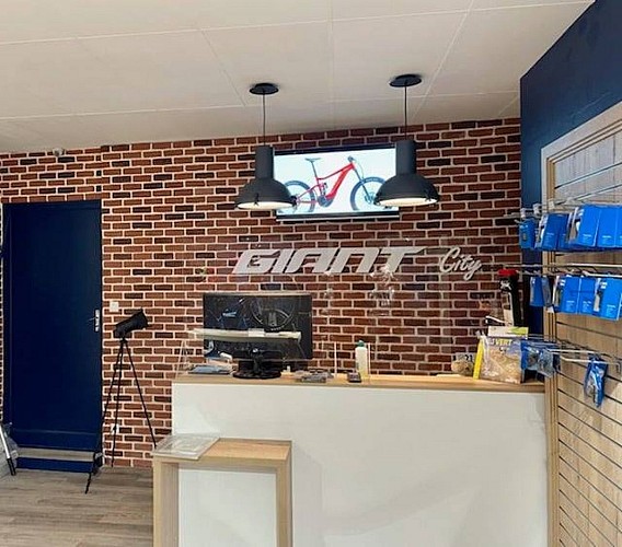 Giant City Bar-le-Duc