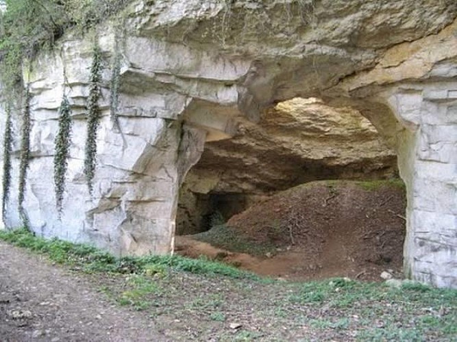 GROTTE DE LA FALOUSE