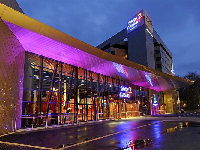 Seven Casino