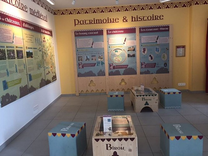 Bureau saisonnier d'Informations Touristique de Biron - Bastides Dordogne Périgord