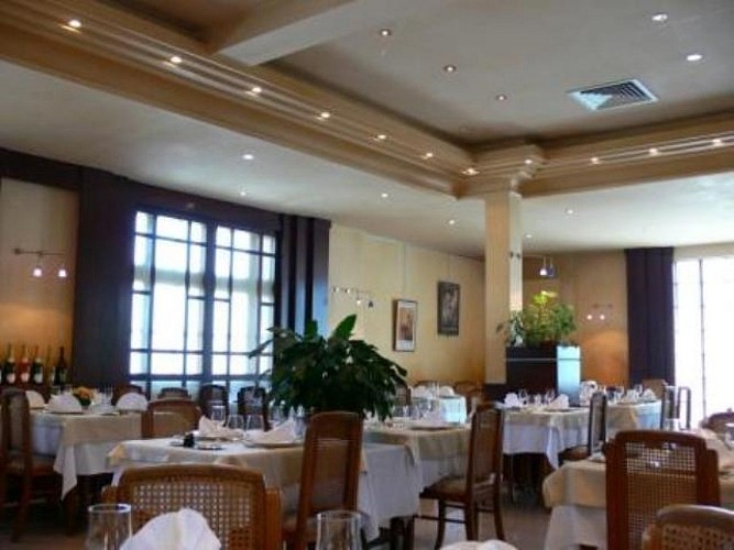 Auberge des Vieux Chênes Brive Restaurant_2