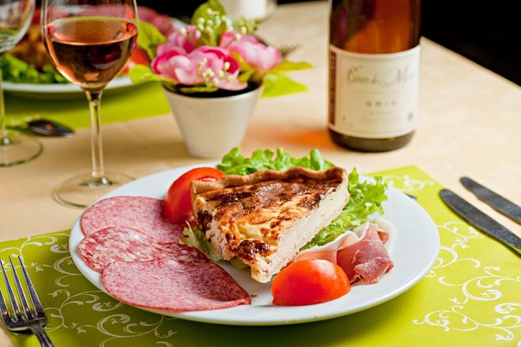 Restaurant d'hôtel la Cloche d'Or