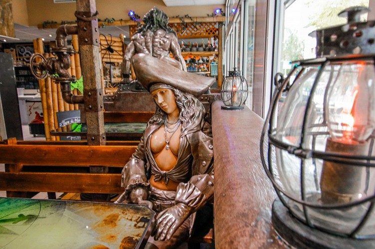 Salle et décors du Bounty de Sarreguemines