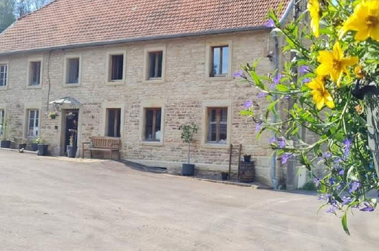 Les écuries du moulin à poudre