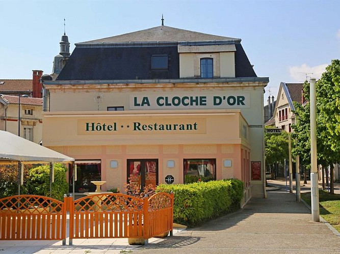 HOTEL RESTAURANT LA CLOCHE D'OR