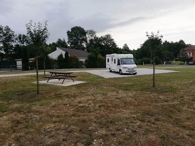 AIRE DE STATIONNEMENT