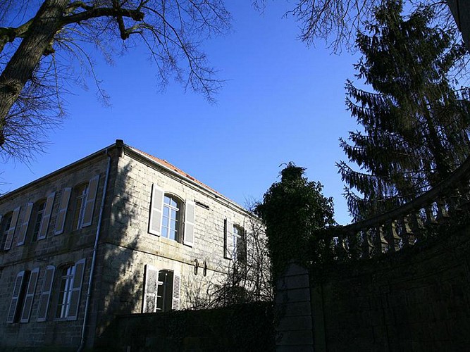 GÎTE DE GROUPES LOGIS ABBATIAL