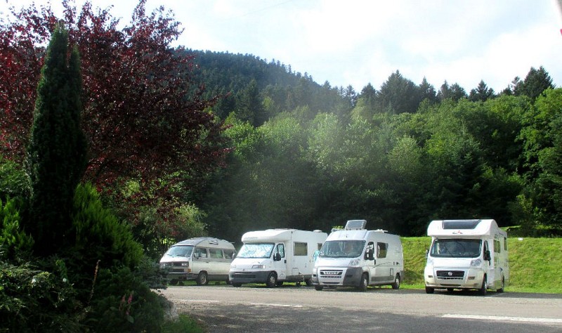 Parking for campers in domaine du haut des bluches