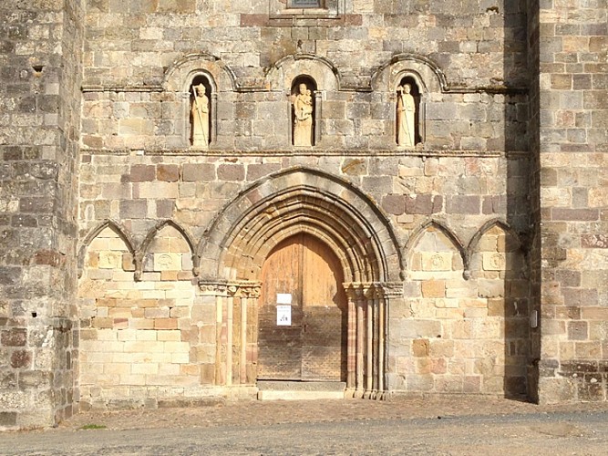 Eglise prieuriale d'Arnac_3