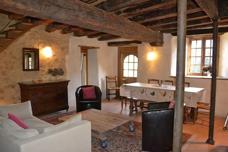 DOMAINE DES VAULX : GITE DE LA PETITE POUPARDIÈRE