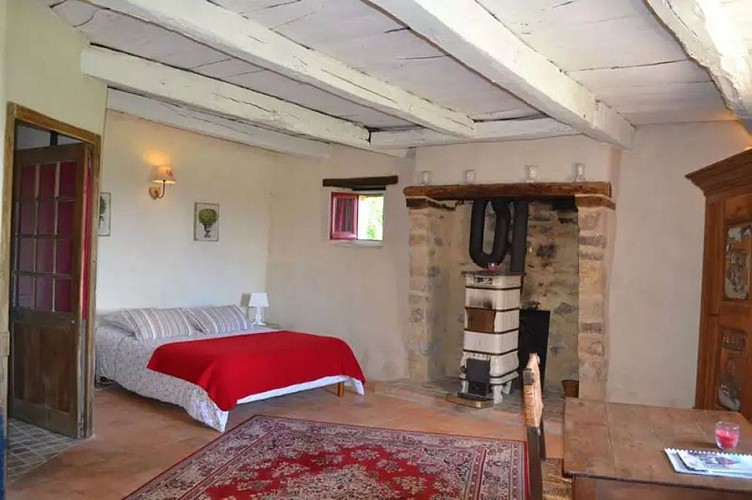 DOMAINE DES VAULX : GITE DE LA PETITE POUPARDIÈRE