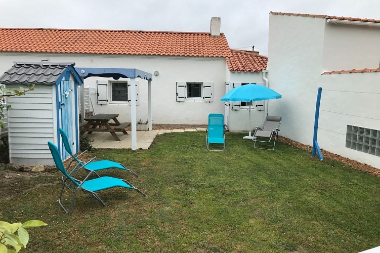 ILE DE NOIRMOUTIER- MAISON DE PAYS PROCHE DE LA PLAGE