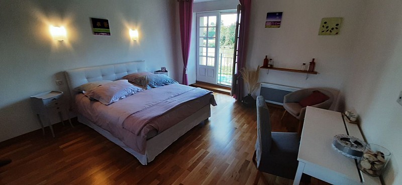 CHAMBRE D'HÔTES ET GÎTES "LE DOMAINE DE LA BASSE BOBINIÈRE"