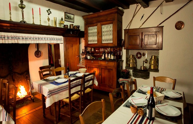 Auberge-ELICHALT--auberge-sainte-engrace64560-2-d2f799232a784524b44a8faca17d73fc