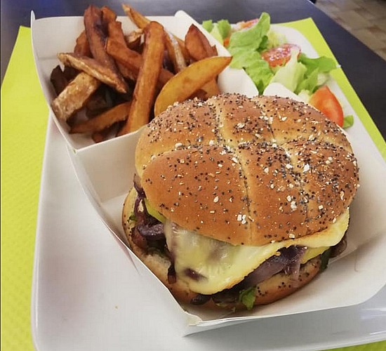 Le Carton Rouge - Gan - burger