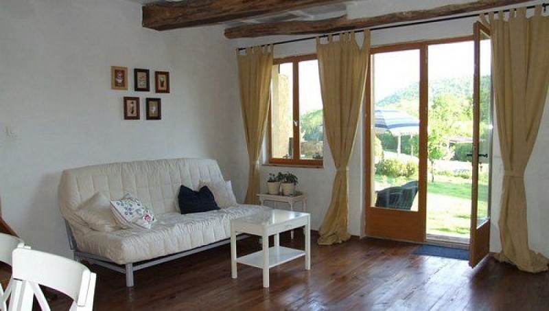 E89B8489-7852-47AD-A354-41FD4F2D4846