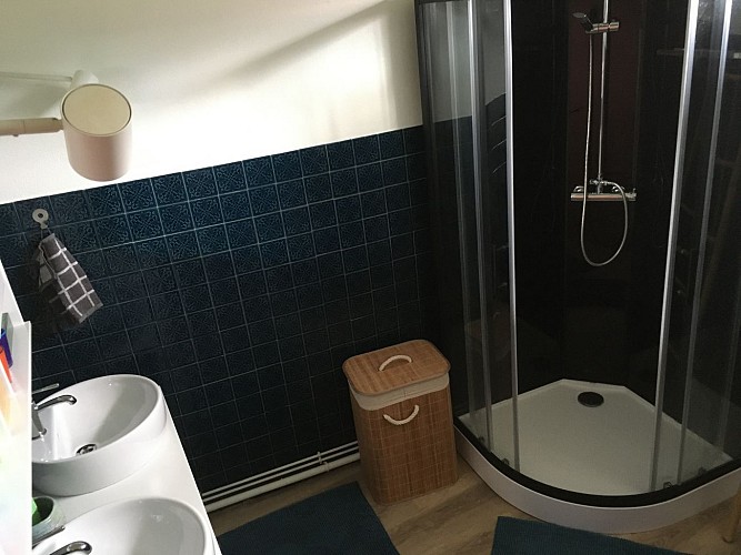 Salle de bain 1er étage