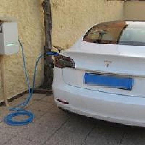 Borne de recharge électrique