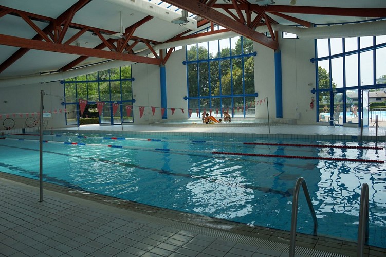 Piscine Oloron Haut-Béarn - bassin intérieur (©CCHB) - DI