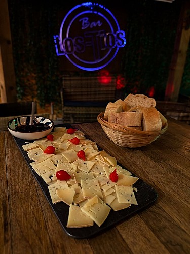 571462573_18063803114574832_7779837700184368585_n