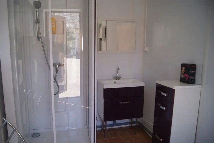 Les Lilas et Rose Blanche