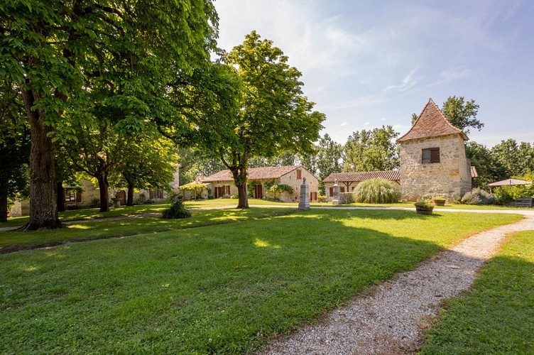 03-SAP-044-gites-PEHILLO-ISASOURI