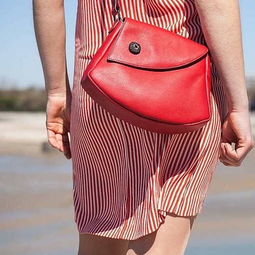bressuire-maroquinerie-peaux-d-anne-sac-rouge