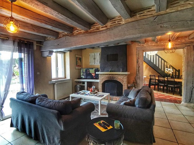 solognesud-romorantin-gite-lavillaeribelle-salon convivial