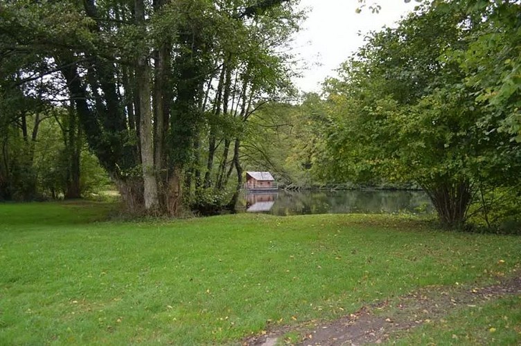 DOMAINE DES VAULX : PETITE ÎLE DE LA POUPARDIÈRE