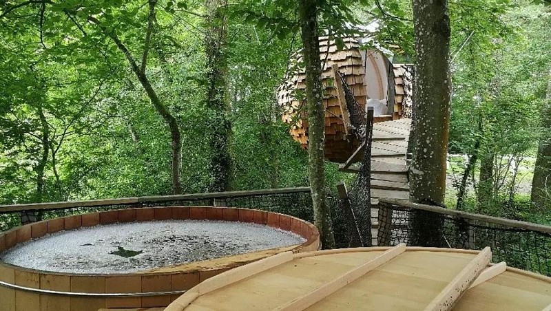 DOMAINE DES VAULX - LES CABANES SPA