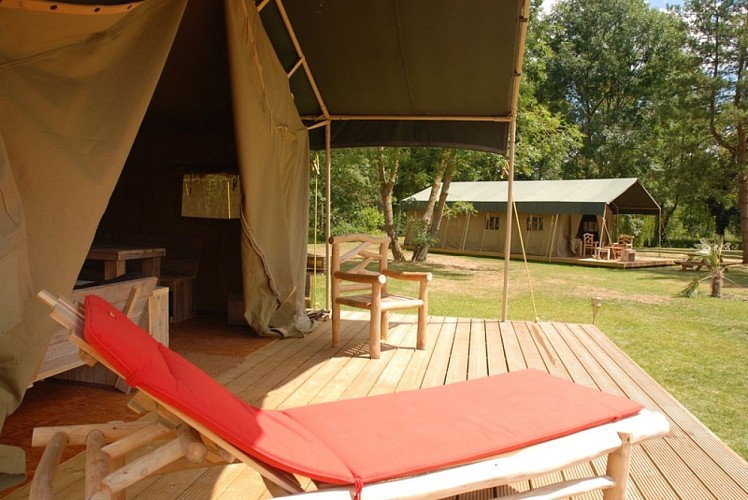 Saint_hilaire_sur_puiseaux_tentes_safari_11