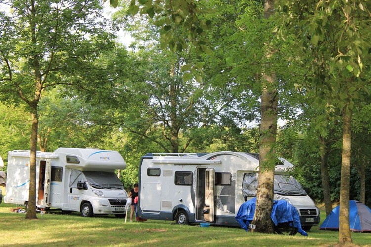 Camping "La Bonne Aventure" à Thoré-La-Rochette