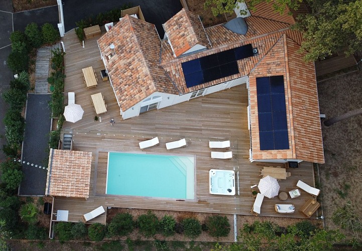 04-Vue aérienne des Chalets