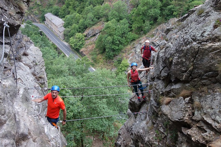 Location d'équipements Via Ferrata