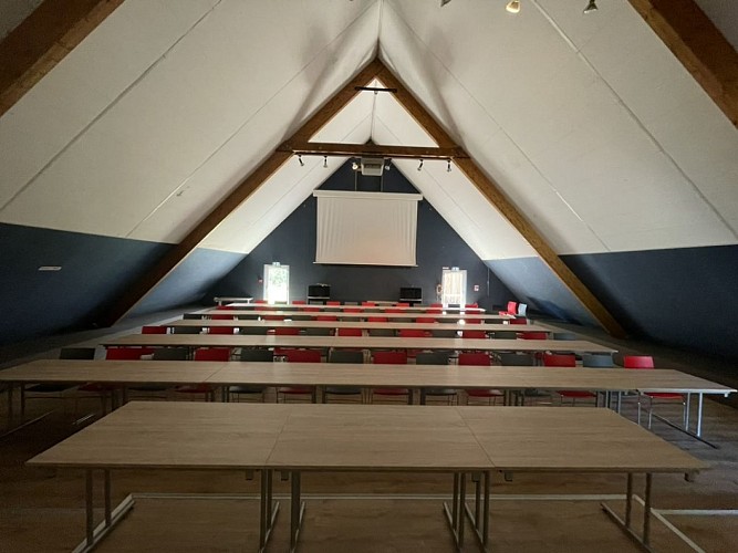 Salle ciné cagire 70 personnes