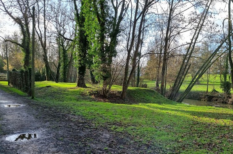 D: Chemin des Fontaines Saint-Thibault