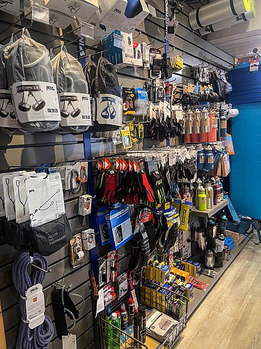 Intersport - les Clarines - Location & vente de matériel de ski au cœur du village