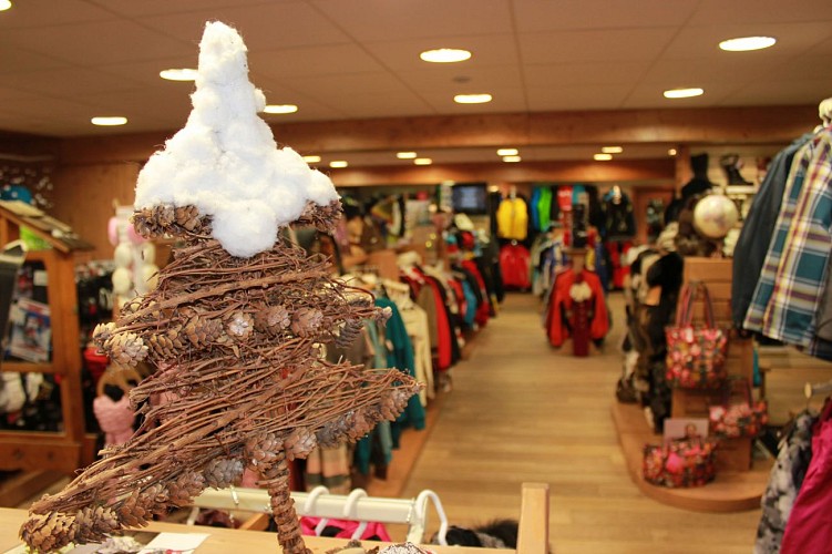 Intersport (centre station, le Brichou)