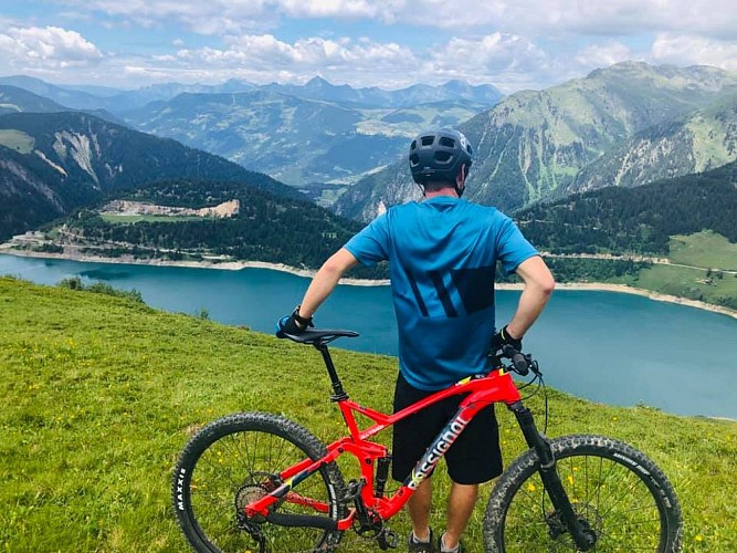 Intersport (centre station, le Brichou)