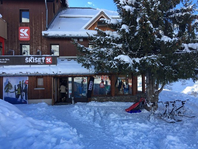 Skiset 1 Front de neige 1800