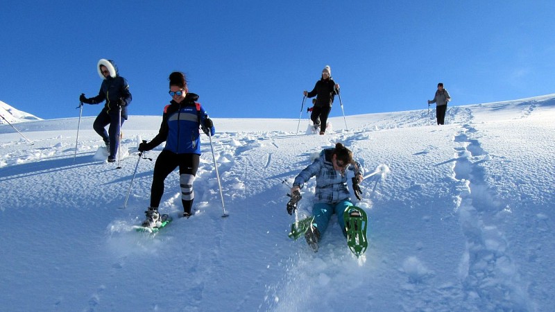 ADMontagnes - Yeti snowshoeing