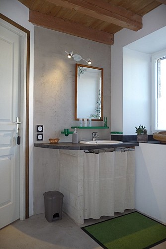 Gite la Ponne, salle de bain