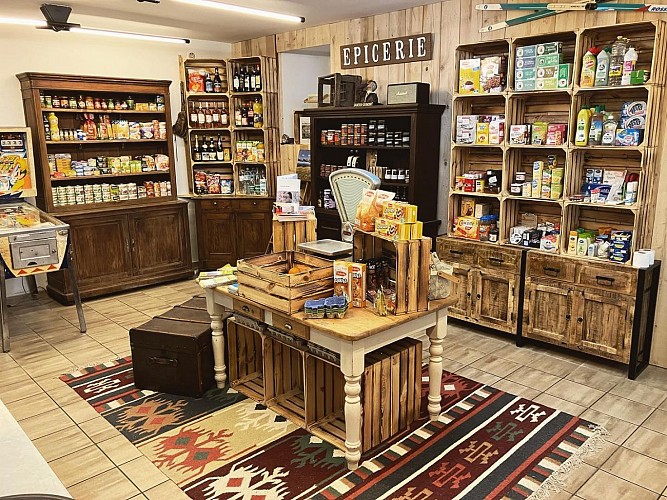 Epicerie à Borce