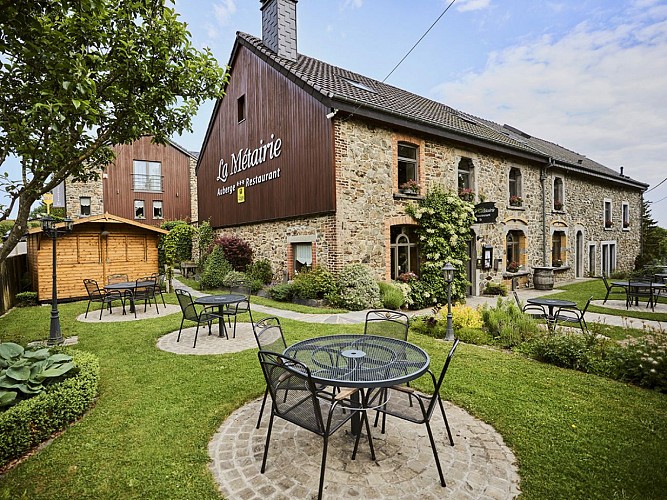 Metairie-façade-terrasse