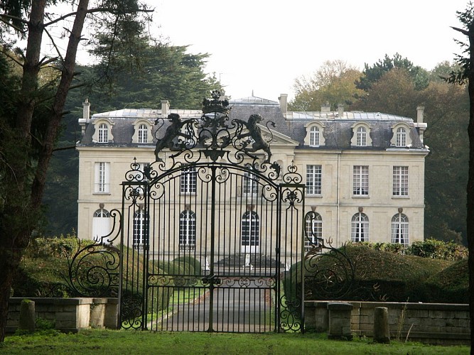 Château de Saint-Thaurin