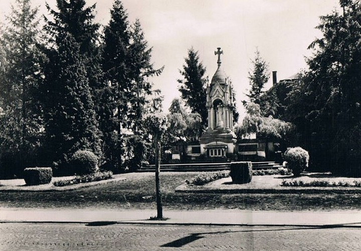 Das Sacré-Cœur-Monument von Virton (Monument zum Heiligsten Herz)