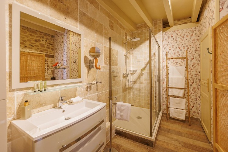 8 Salle de bain Les Hirondelles