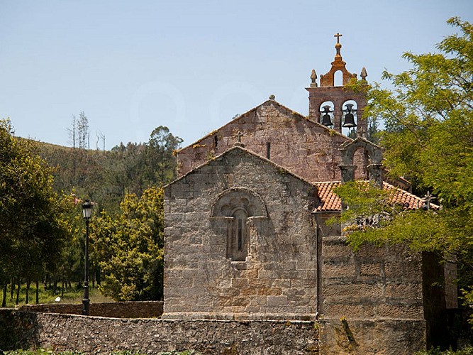 VESTIXIO ROMÁNICO