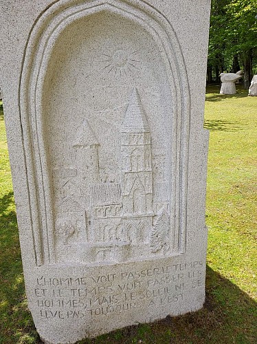 Les Pierres Initiatiques de Saint Nicolas